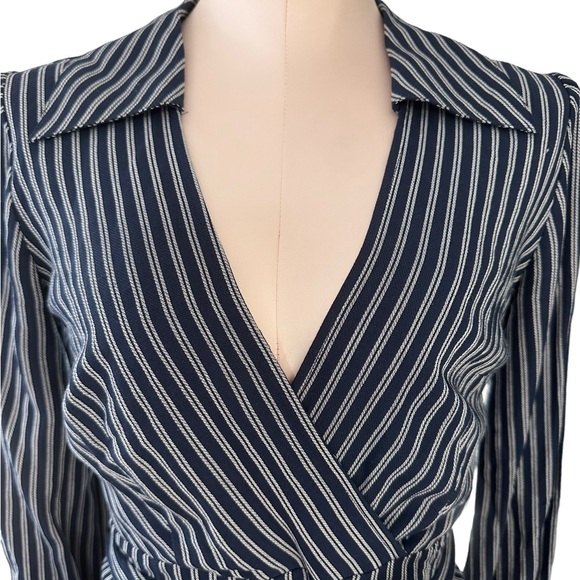 Maeve-Anthropologie navy top white rope stripes. Size 4. Absolutely gorgeous. - Picture 2 of 14